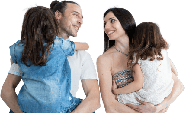 Angela Mezzolani con il compagno e i due figli, la sua famiglia